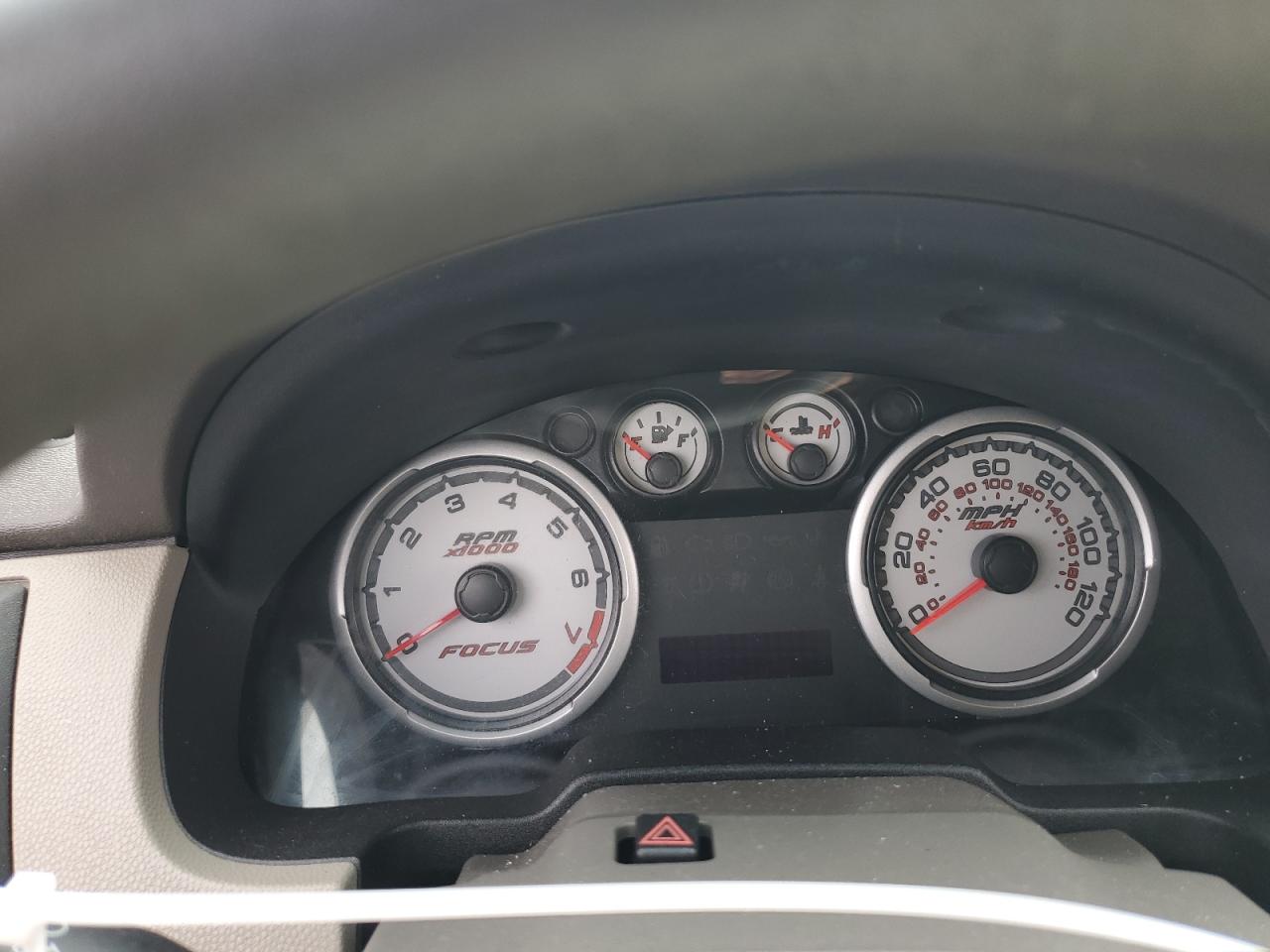 1FAHP3EN2AW117748 2010 Ford Focus S