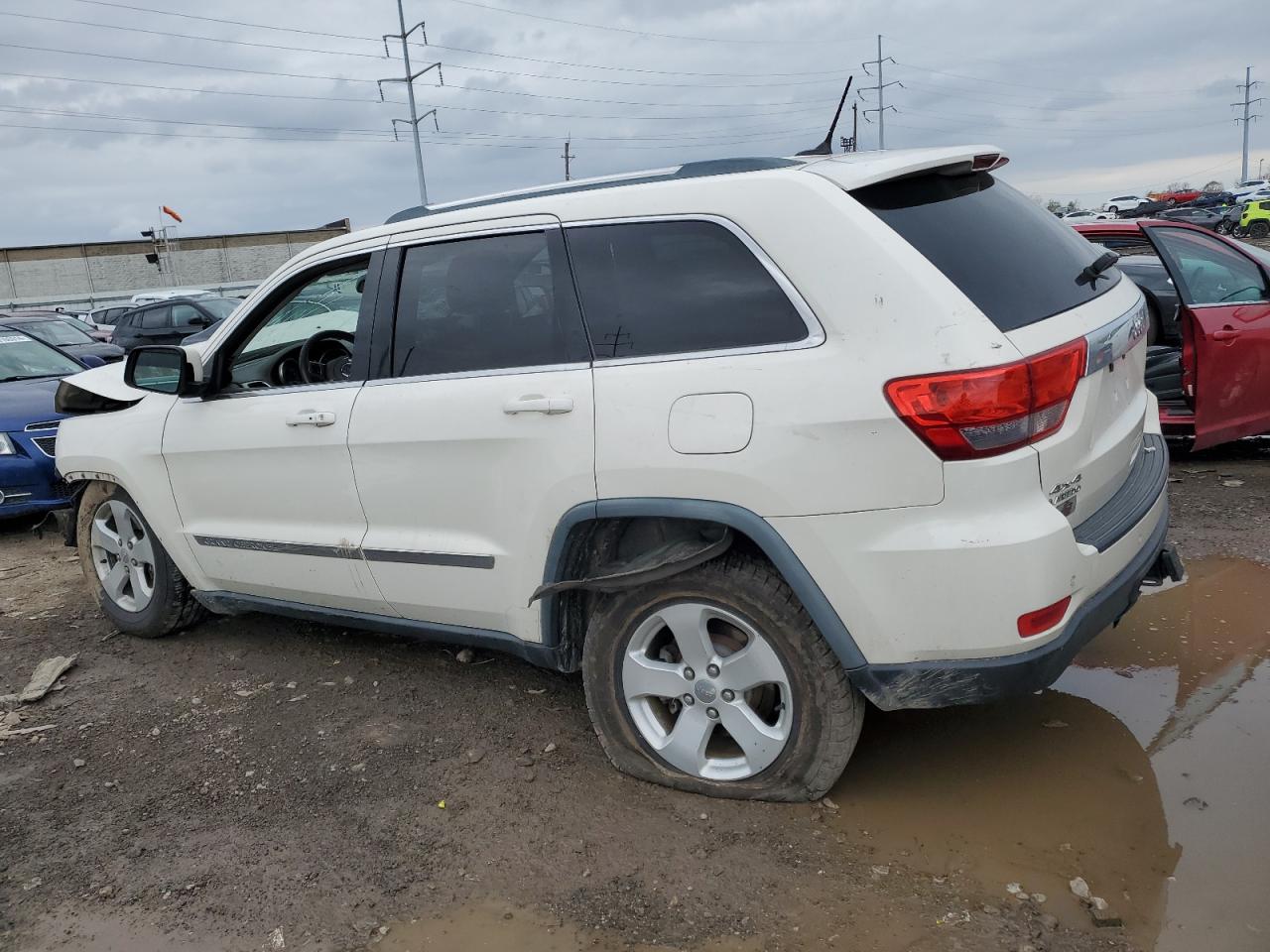 1J4RR4GG4BC680214 2011 Jeep Grand Cherokee Laredo