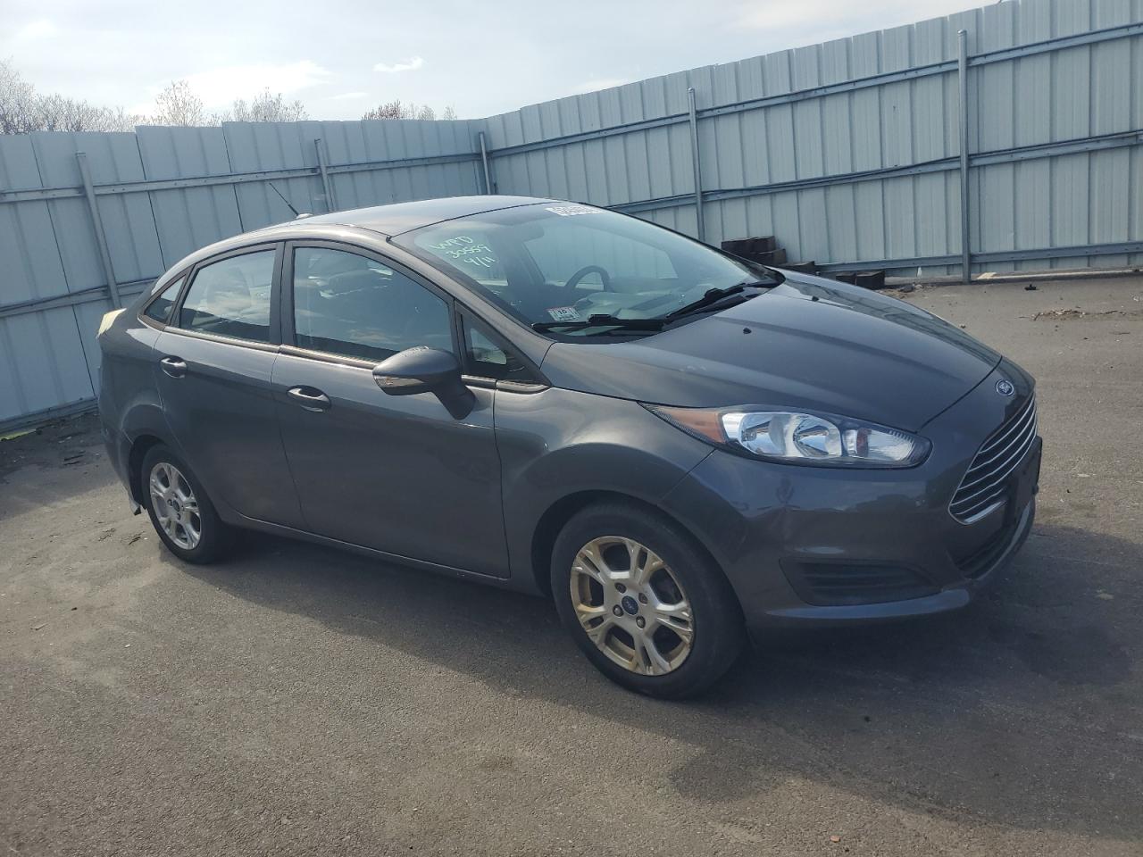 3FADP4BJ2FM139116 2015 Ford Fiesta Se