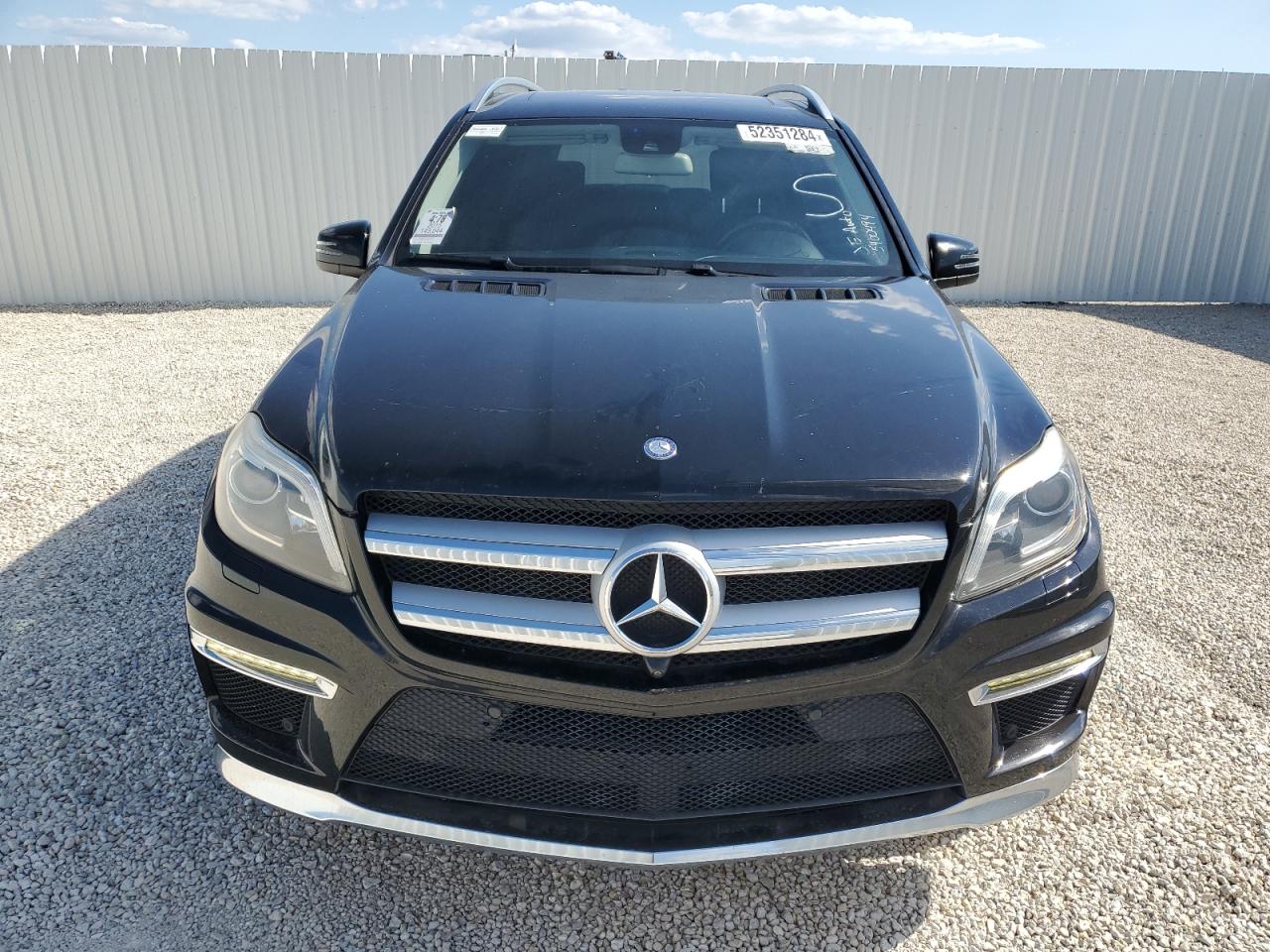 2015 Mercedes-Benz Gl 550 4Matic vin: 4JGDF7DE4FA452319