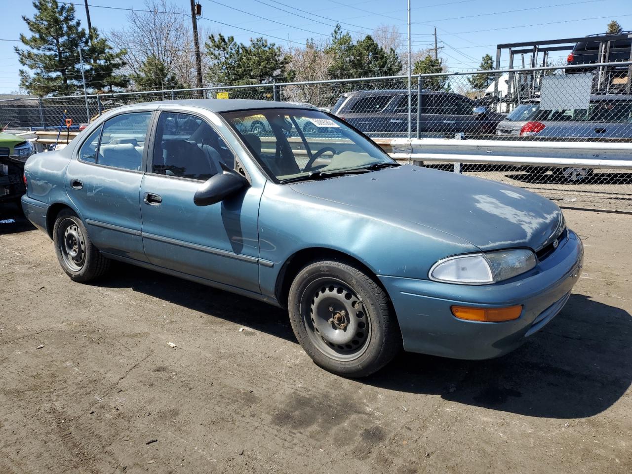 1Y1SK528XSZ064012 1995 Geo Prizm Lsi