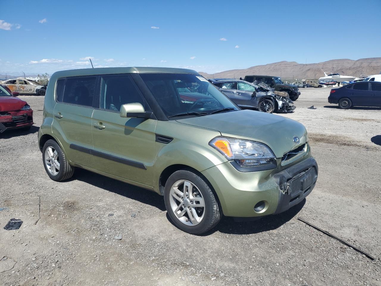 KNDJT2A20B7339570 2011 Kia Soul +