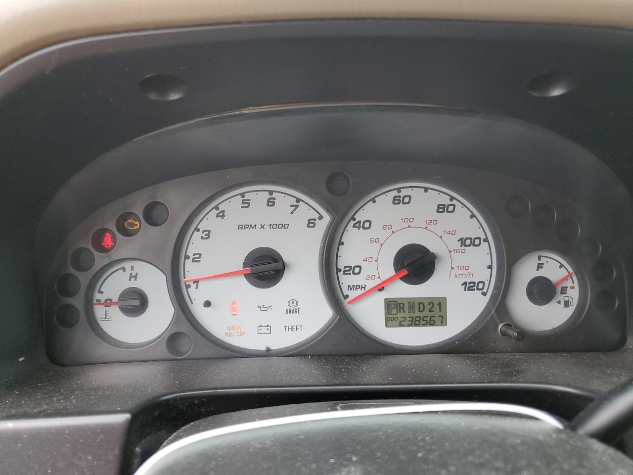 1FMYU92164KB87865 2004 Ford Escape Xls