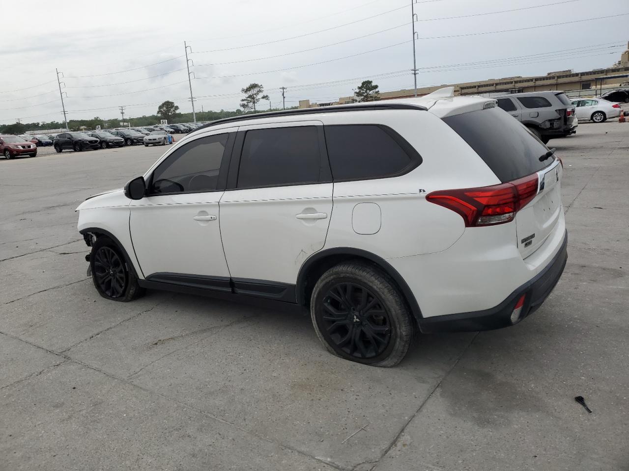 JA4AD3A37JZ019848 2018 Mitsubishi Outlander Se