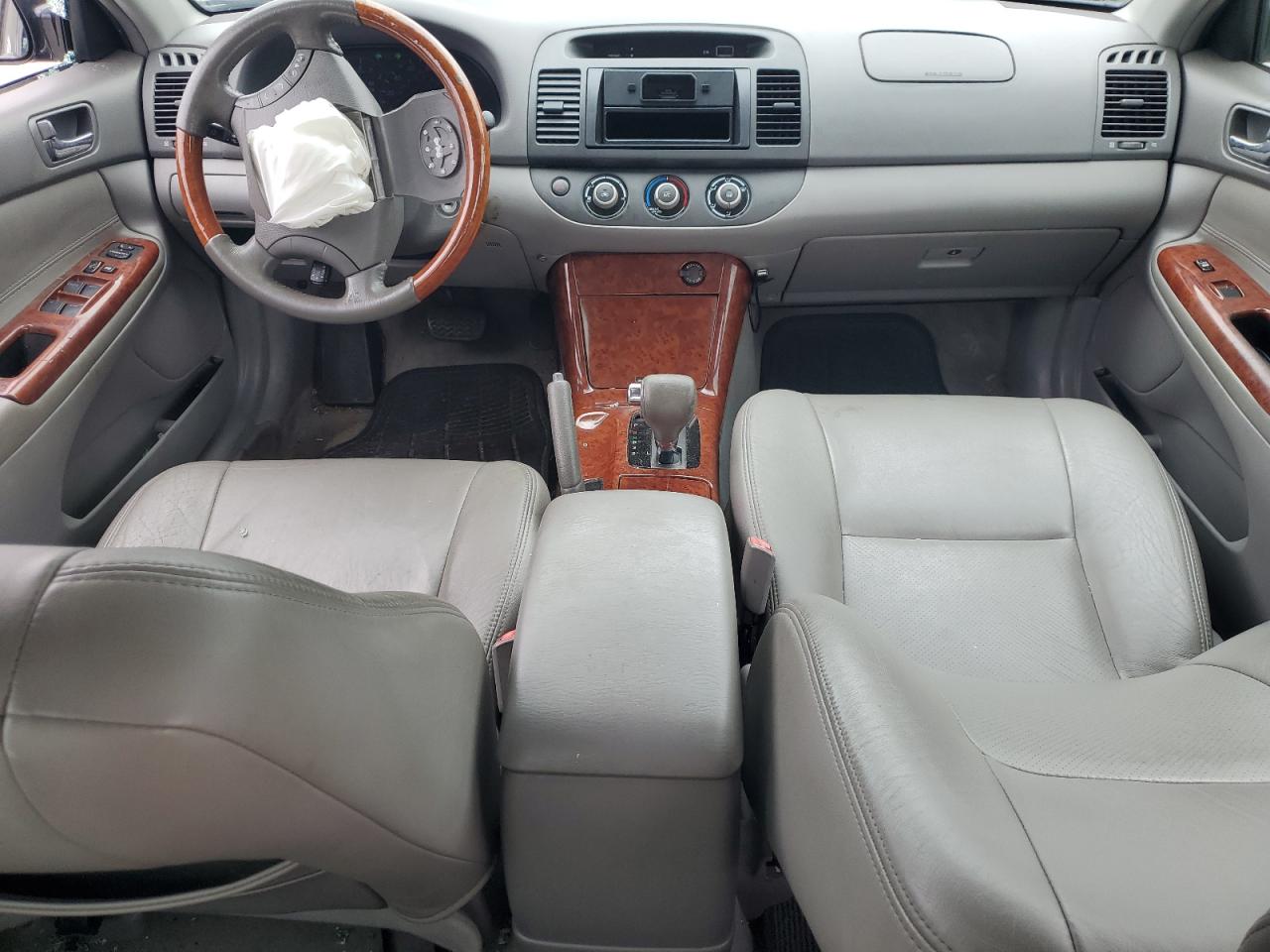 4T1BE32K35U620332 2005 Toyota Camry Le