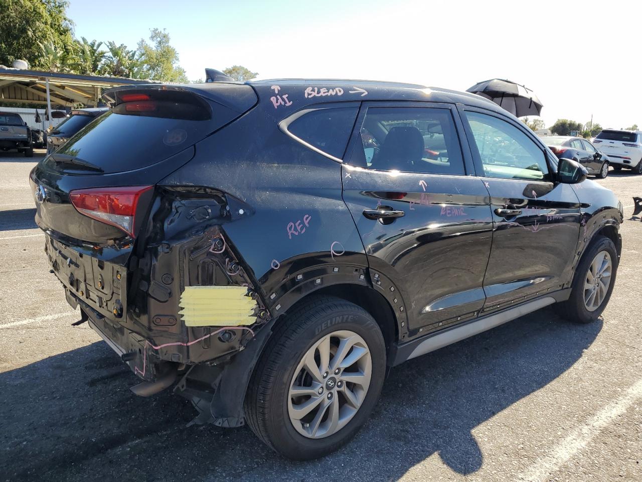 KM8J33A43JU655693 2018 Hyundai Tucson Sel