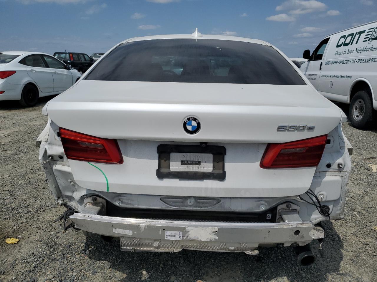 WBAJA9C54KB393941 2019 BMW 530E