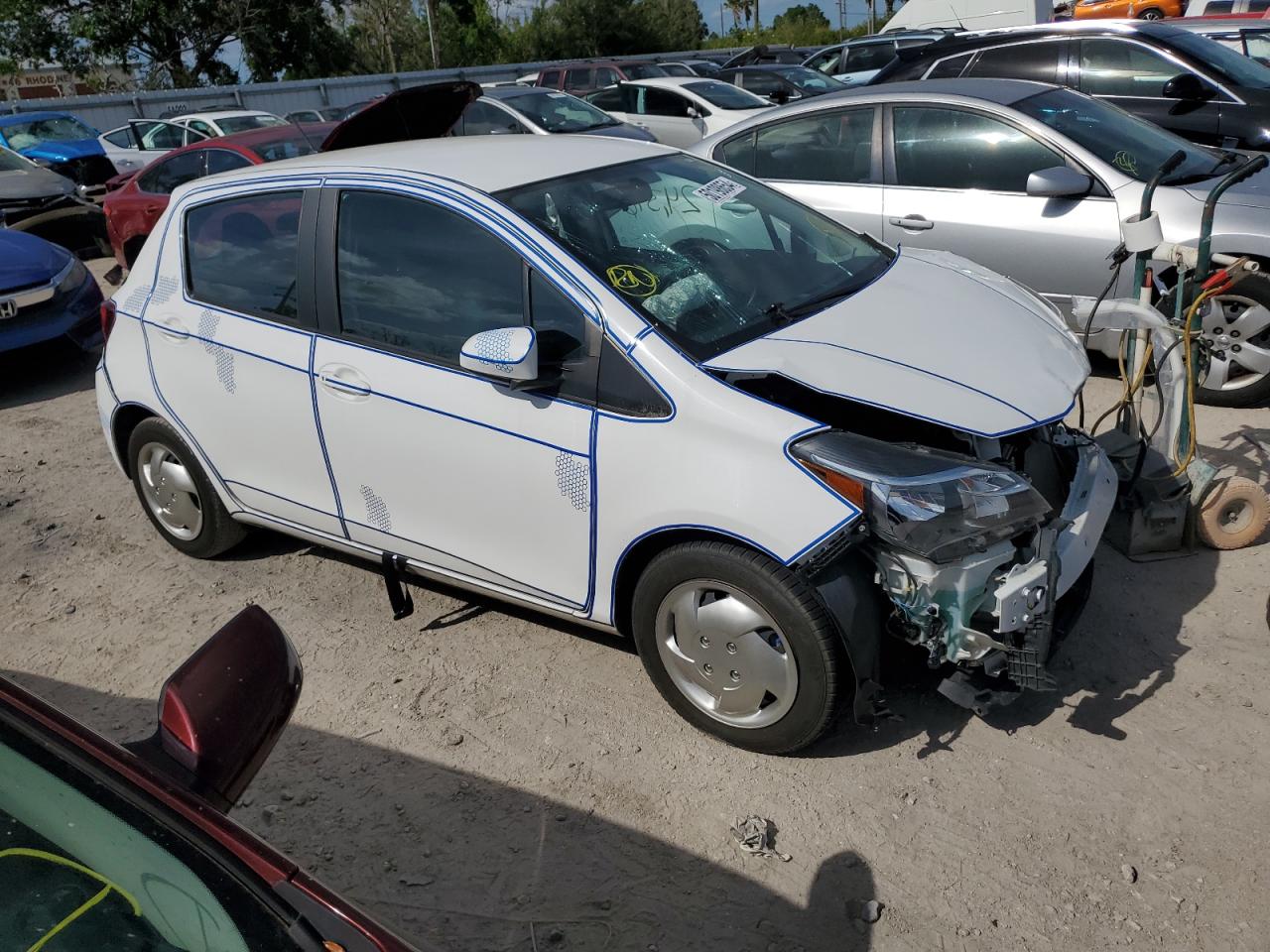 VNKKTUD37FA020588 2015 Toyota Yaris