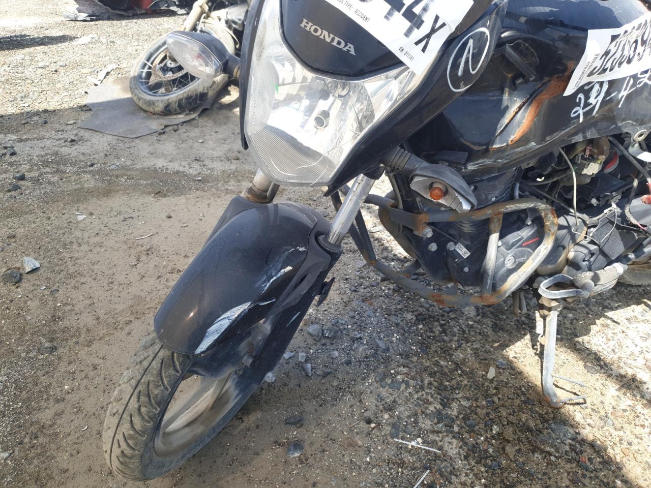ME4KC20FXNA011741 Auction: COPART UAE Lot: 52358944 Location: DUBAI INDUSTRIAL CITY - DUBAI ME4KC20FXNA011741 HONDA UNICORN 2022 BLACK Photo 8