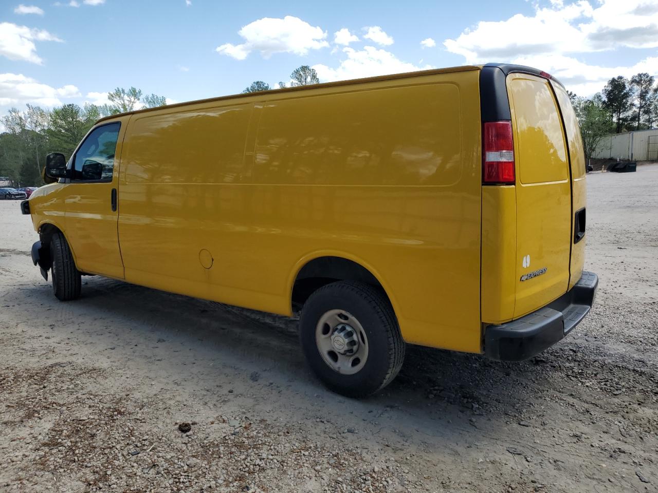 1GCWGBFP4K1196723 2019 Chevrolet Express G2500