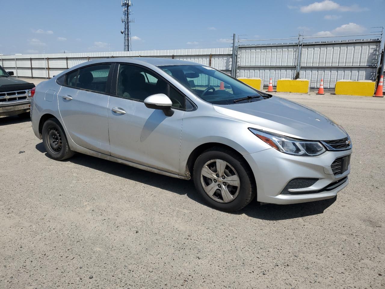 2017 Chevrolet Cruze Ls vin: 3G1BC5SMXHS571179