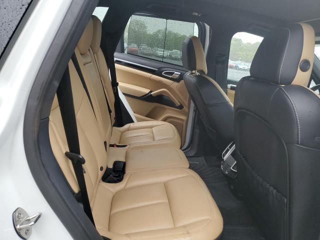 VIN WP1AA2A21JKA07024 2018 Porsche Cayenne no.10