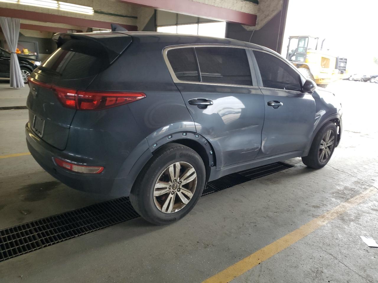 2018 Kia Sportage Lx vin: KNDPM3AC9J7325011