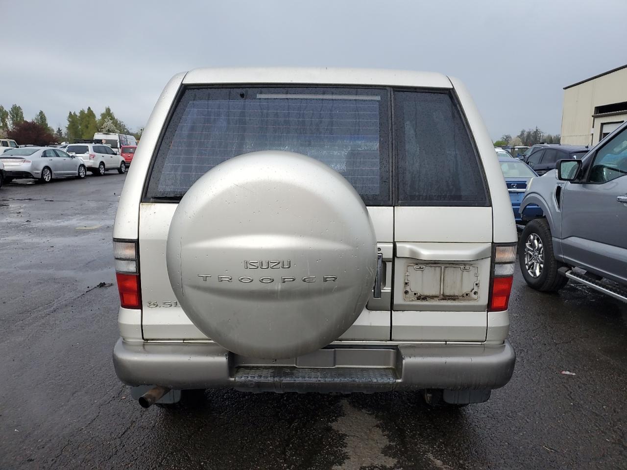 JACDJ58X717J01699 2001 Isuzu Trooper S