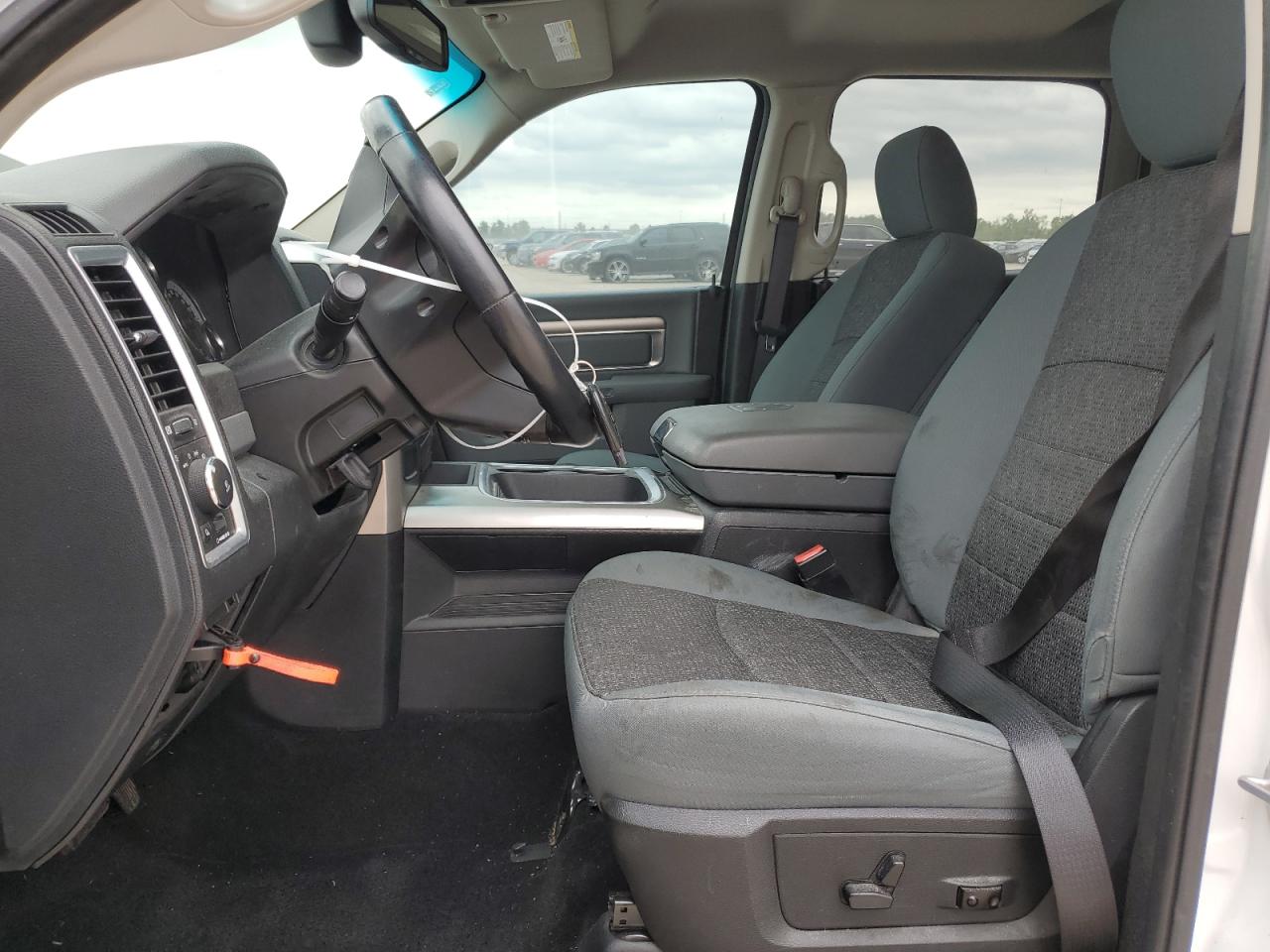 1C6RR6LT3HS550564 2017 Ram 1500 Slt