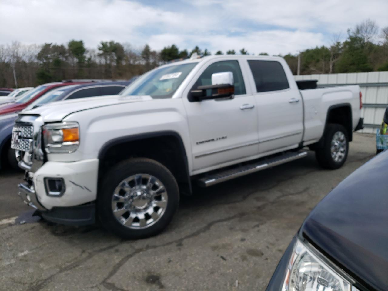 1GT12SEY2KF210544 2019 GMC Sierra K2500 Denali