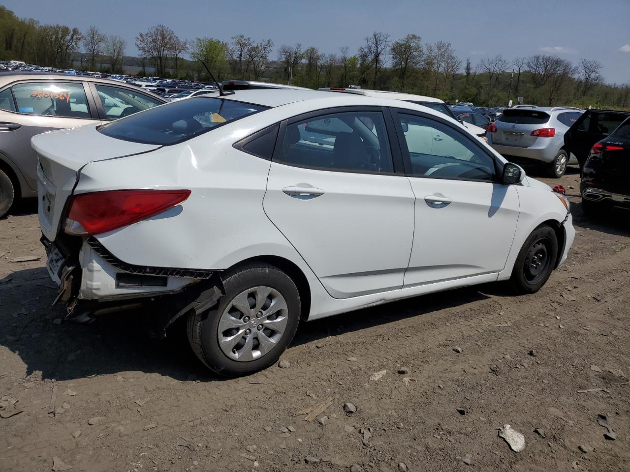 KMHCT4AEXFU913447 2015 Hyundai Accent Gls