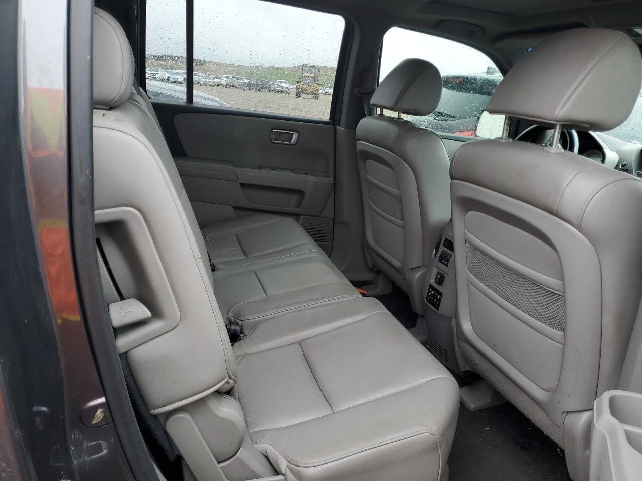 5FNYF4H66AB022167 2010 Honda Pilot Exl