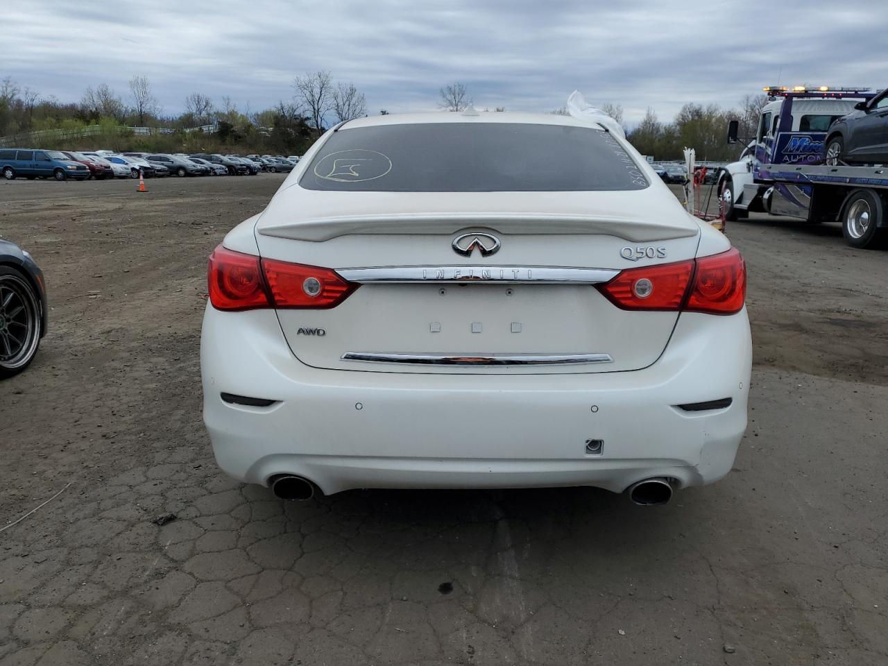 JN1EV7AR2HM834565 2017 Infiniti Q50 Premium