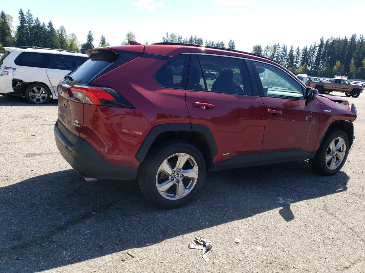 2T3B6RFV8MW020111 2021 Toyota Rav4 Xle Premium