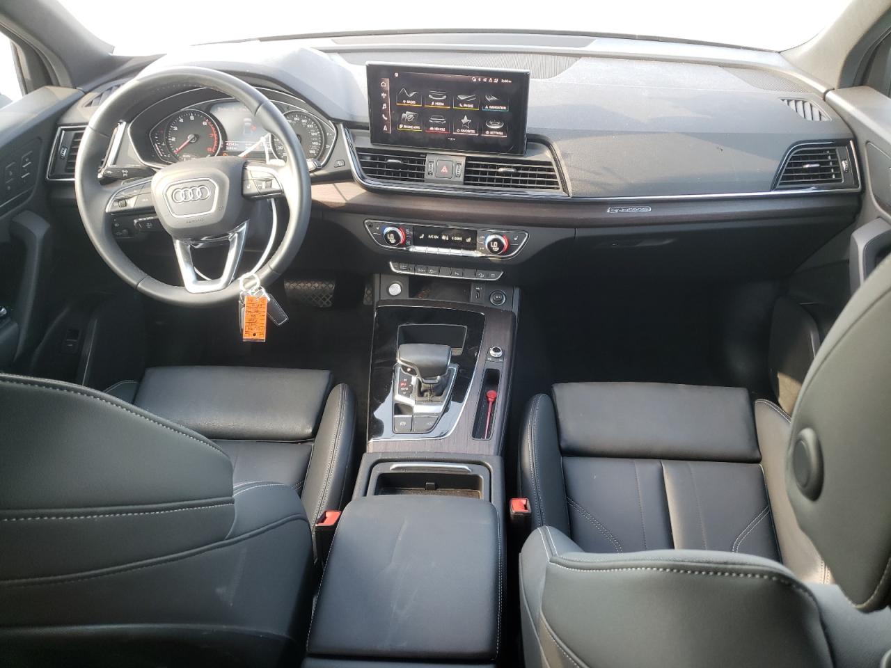 WA14AAFY2M2136488 2021 Audi Q5 Sportback Premium