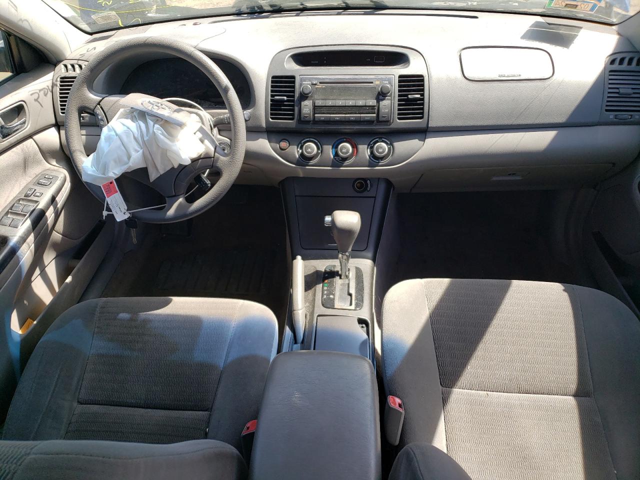 4T1BE32K65U098117 2005 Toyota Camry Le