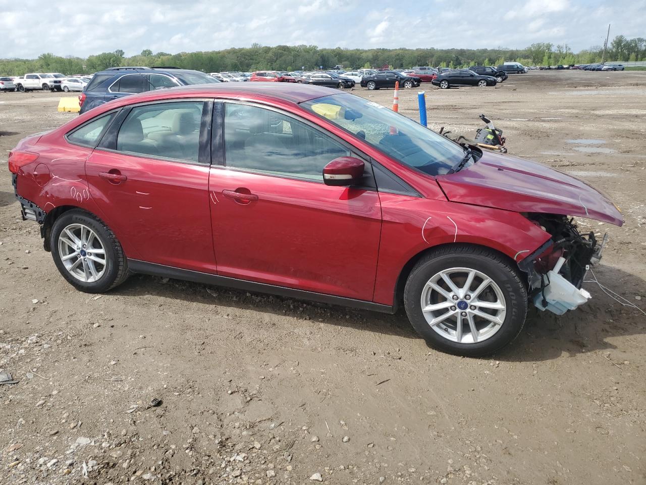 2017 Ford Focus Se vin: 1FADP3F27HL299445