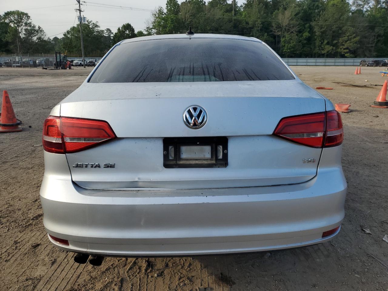 3VWD17AJ6FM273526 2015 Volkswagen Jetta Se