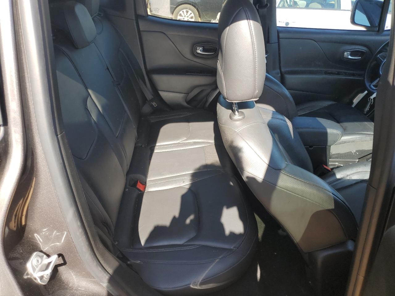 ZACCJADB0JPH56712 2018 Jeep Renegade Limited