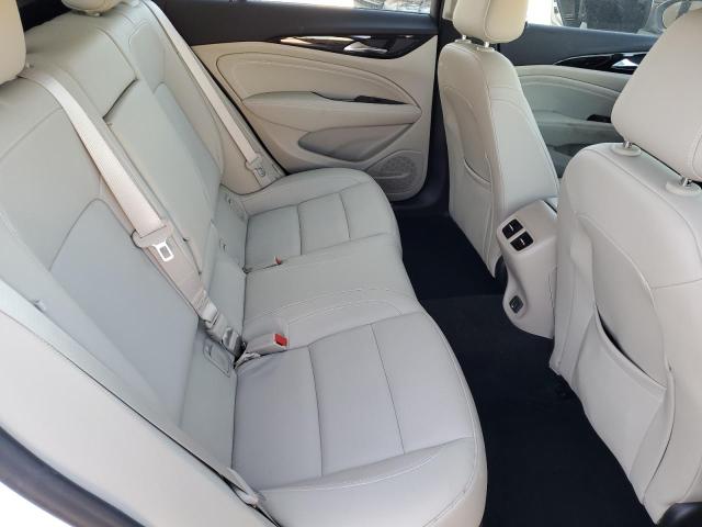 2019 BUICK REGAL ESSE W04GP6SX2K1008602