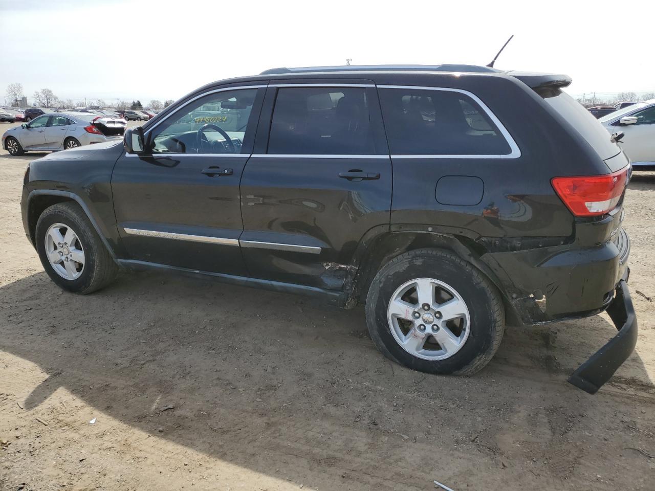 1J4RR4GG3BC585207 2011 Jeep Grand Cherokee Laredo