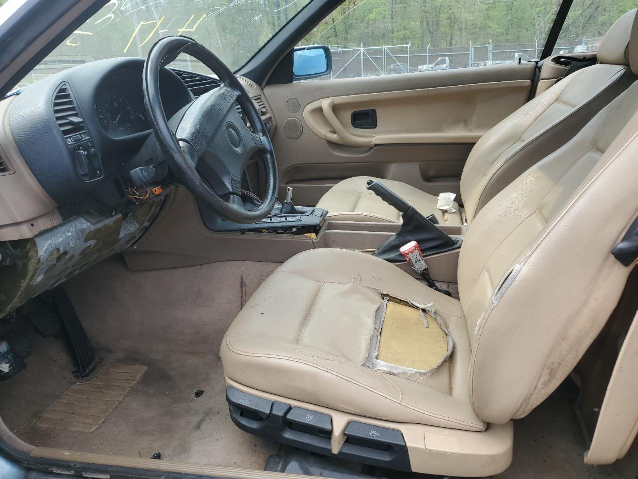 WBABH732XVEY02070 1997 BMW 318 Ic