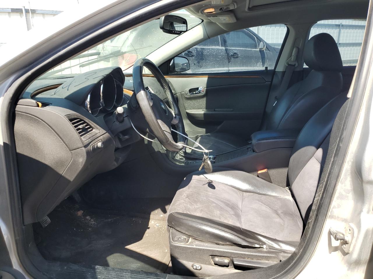 1G1ZD5EB2AF114432 2010 Chevrolet Malibu 2Lt