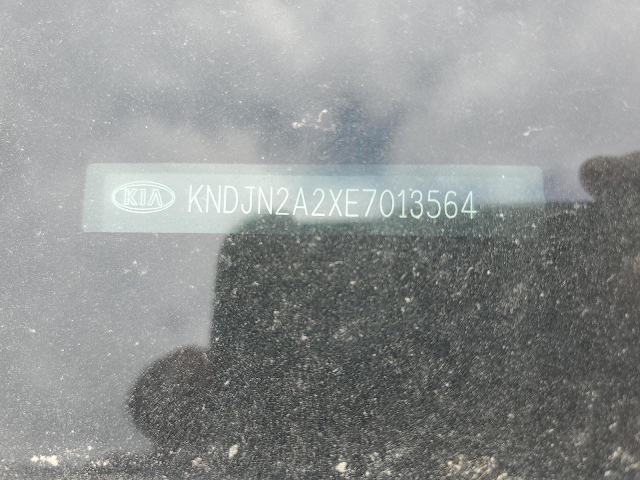 KNDJN2A2XE7013564 2014 Kia Soul