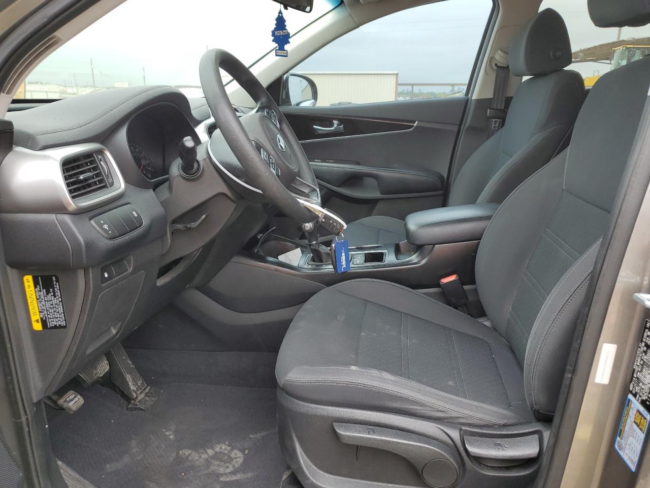 5XYPGDA53JG394763 2018 Kia Sorento Lx