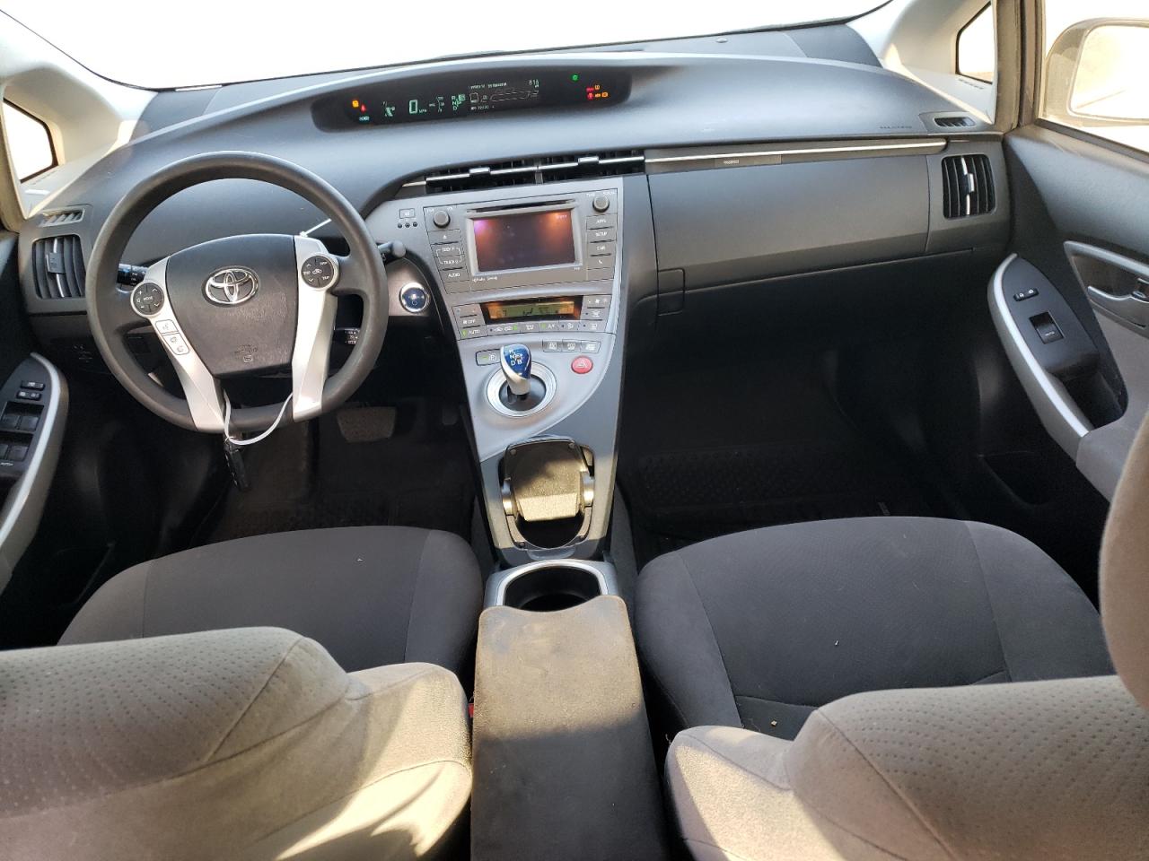 JTDKN3DU2E1765365 2014 Toyota Prius
