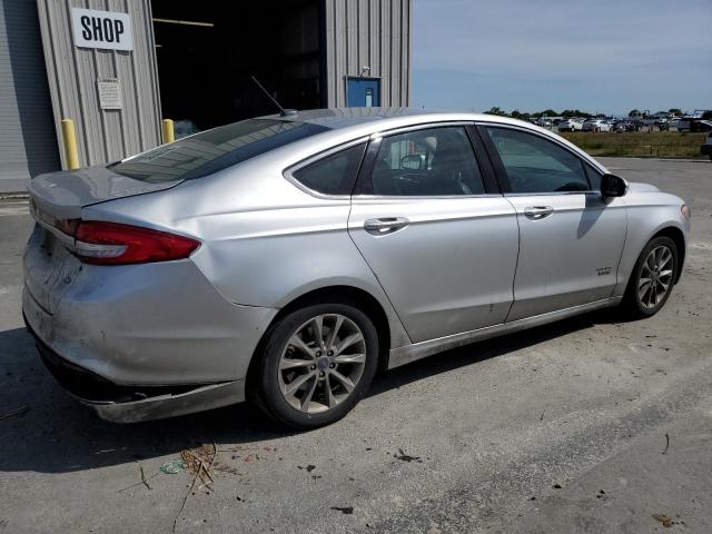 VIN 3FA6P0PU5HR329972 2017 Ford Fusion, Se Phev no.3