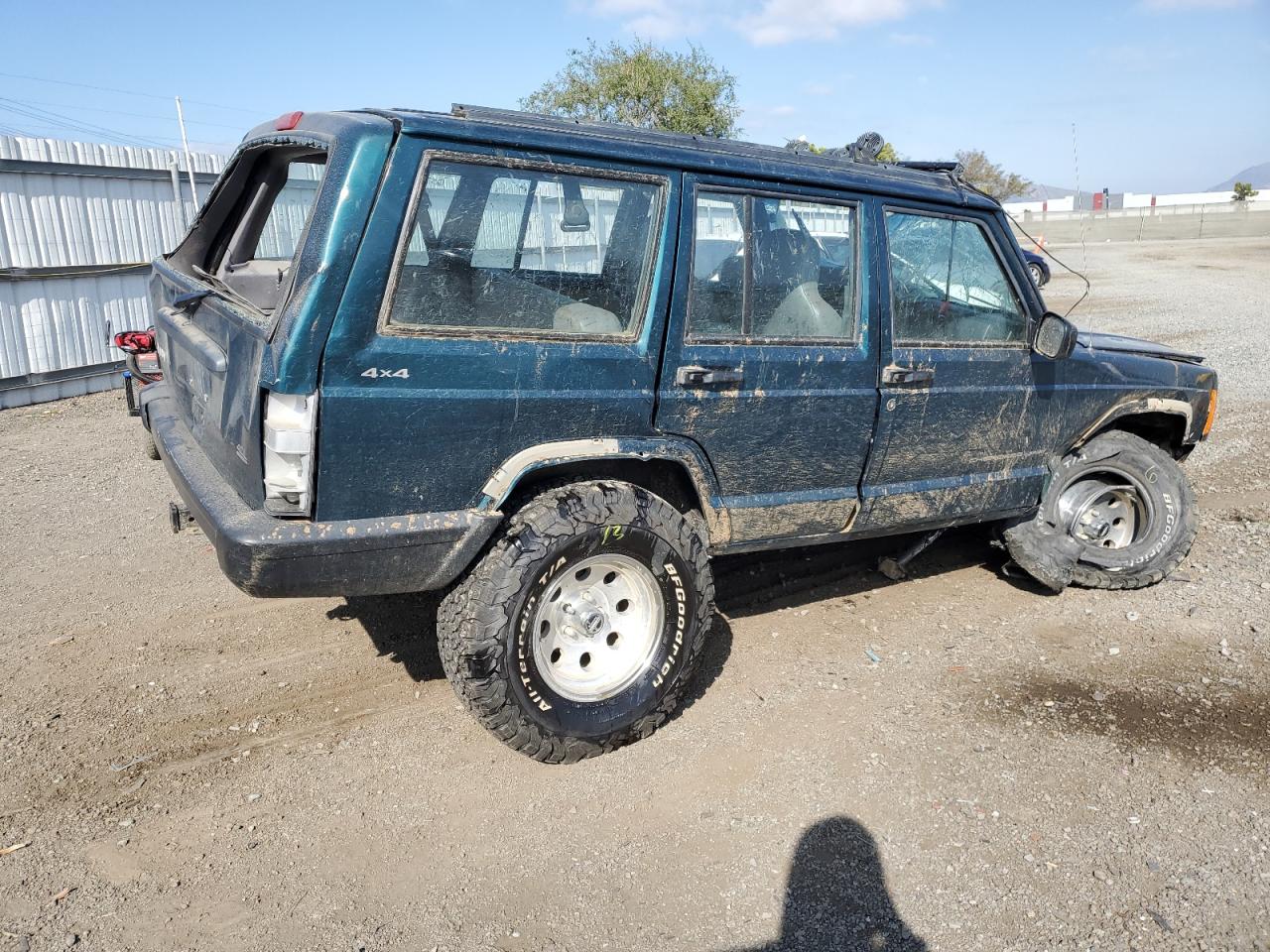 1J4FJ68S9WL194903 1998 Jeep Cherokee Sport