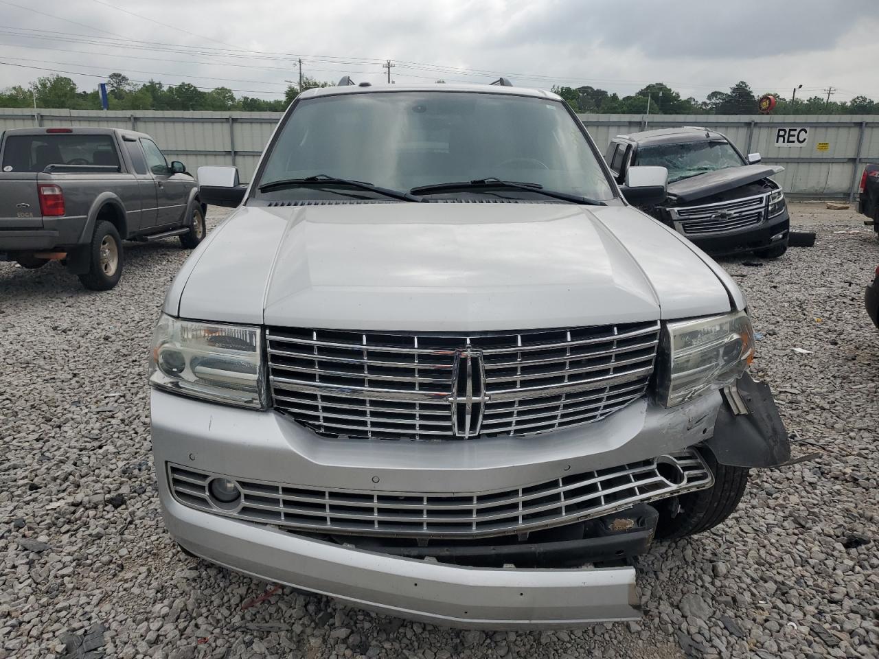 5LMJJ3H50DEL03526 2013 Lincoln Navigator L