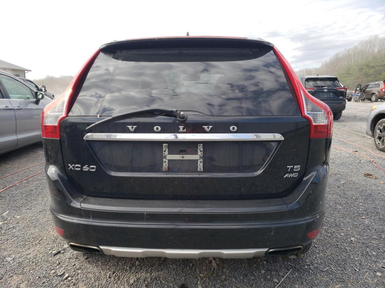 2015 Volvo Xc60 T5 Premier vin: YV4612RK0F2730086