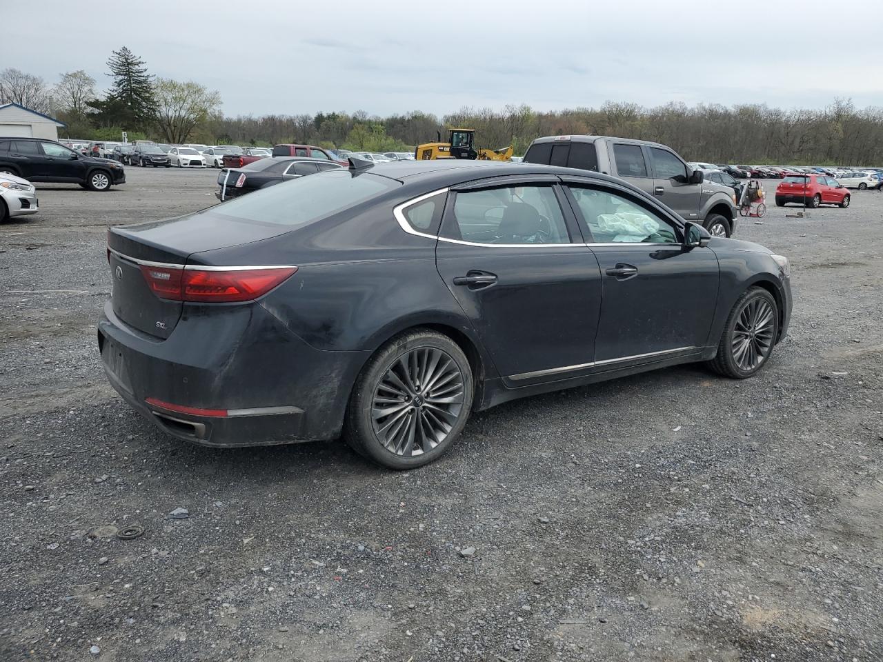 KNALC4J14H5067666 2017 Kia Cadenza Premium