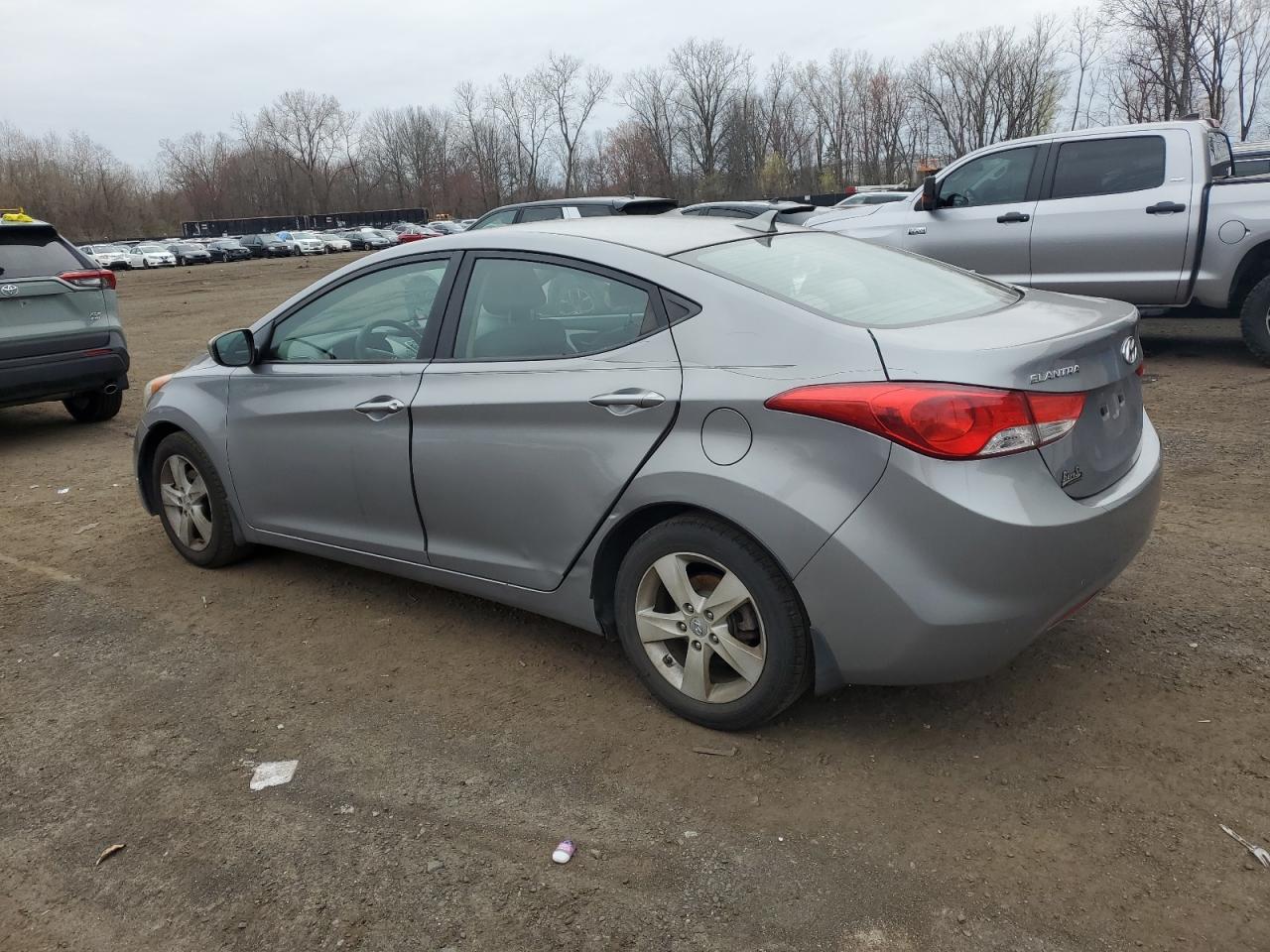 KMHDH4AE8DU972841 2013 Hyundai Elantra Gls