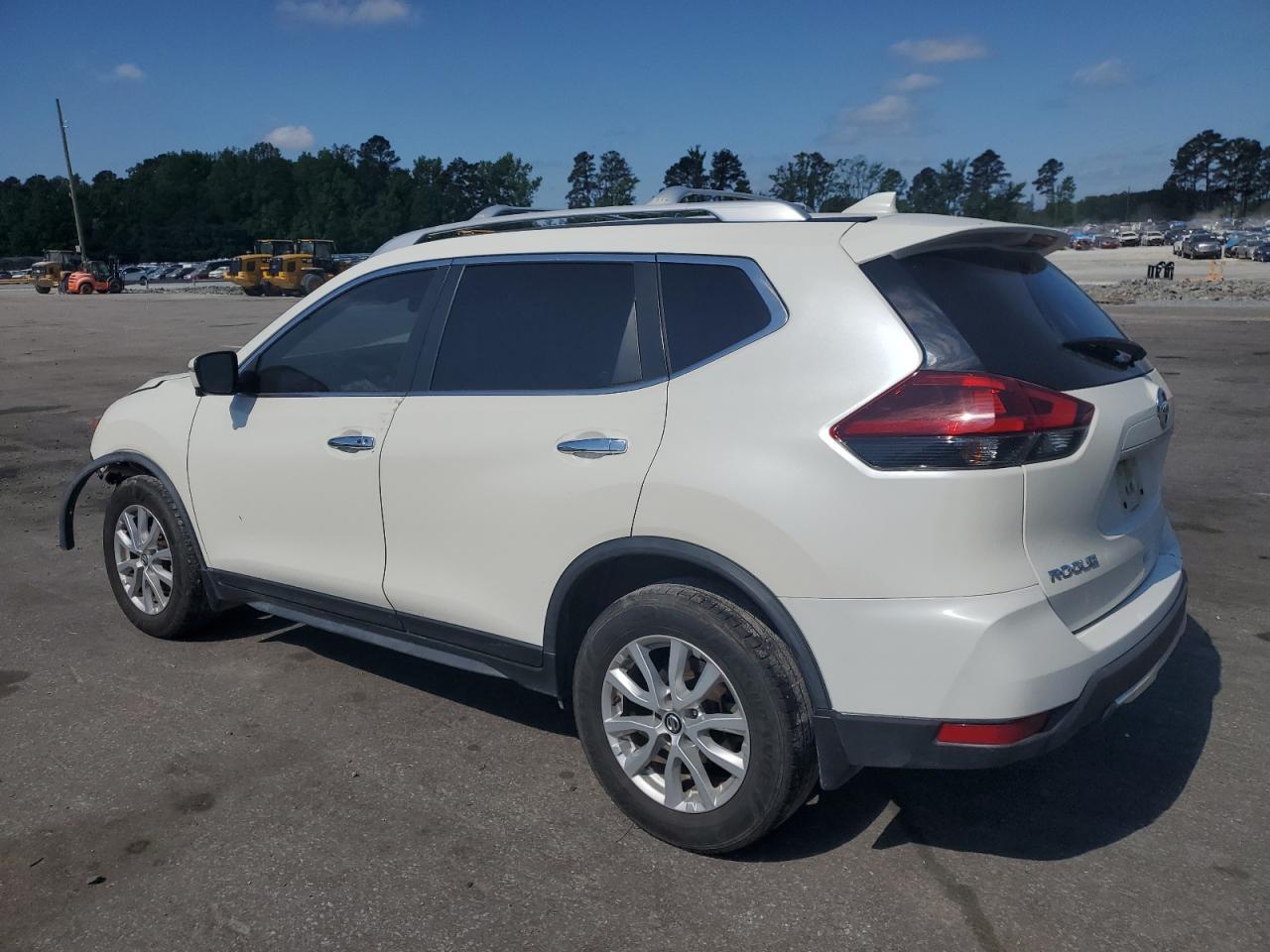 JN8AT2MT8JW488662 2018 Nissan Rogue S