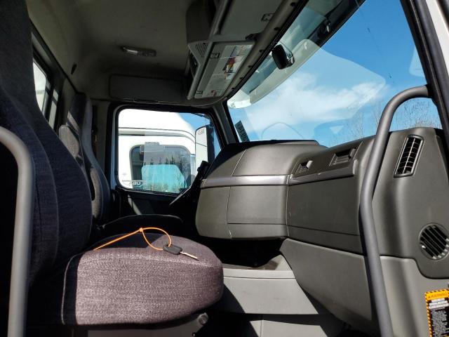 2019 VOLVO VNR #3123698535