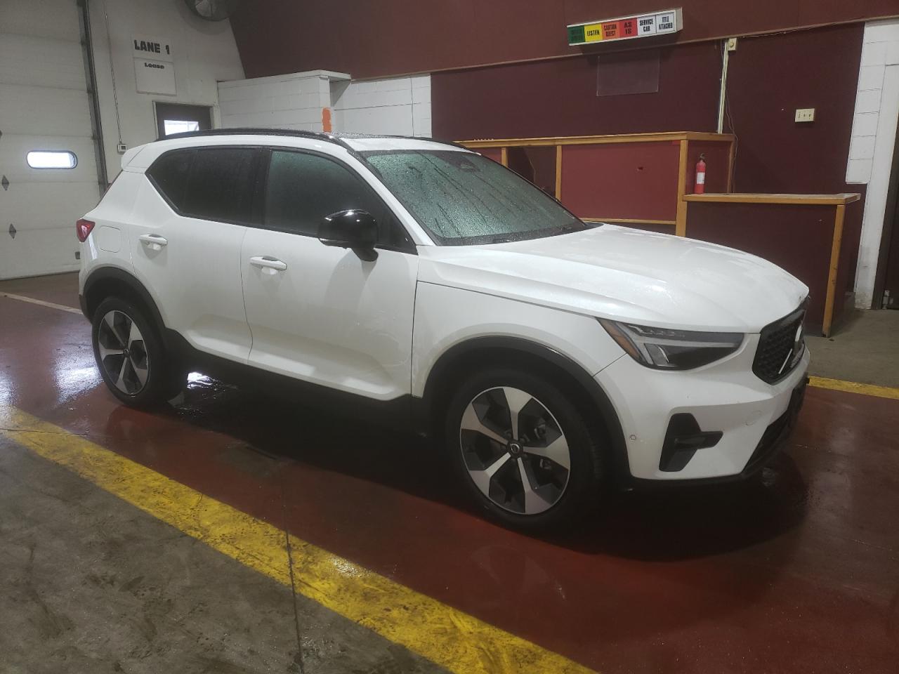 YV4L12UL1R2244619 2024 Volvo Xc40 Plus