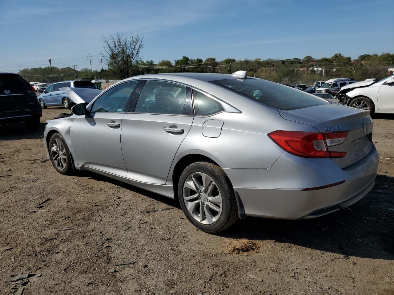 2018 Honda Accord Lx vin: 1HGCV1F13JA109439