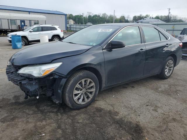 Lot #2505821497 2015 TOYOTA CAMRY LE salvage car