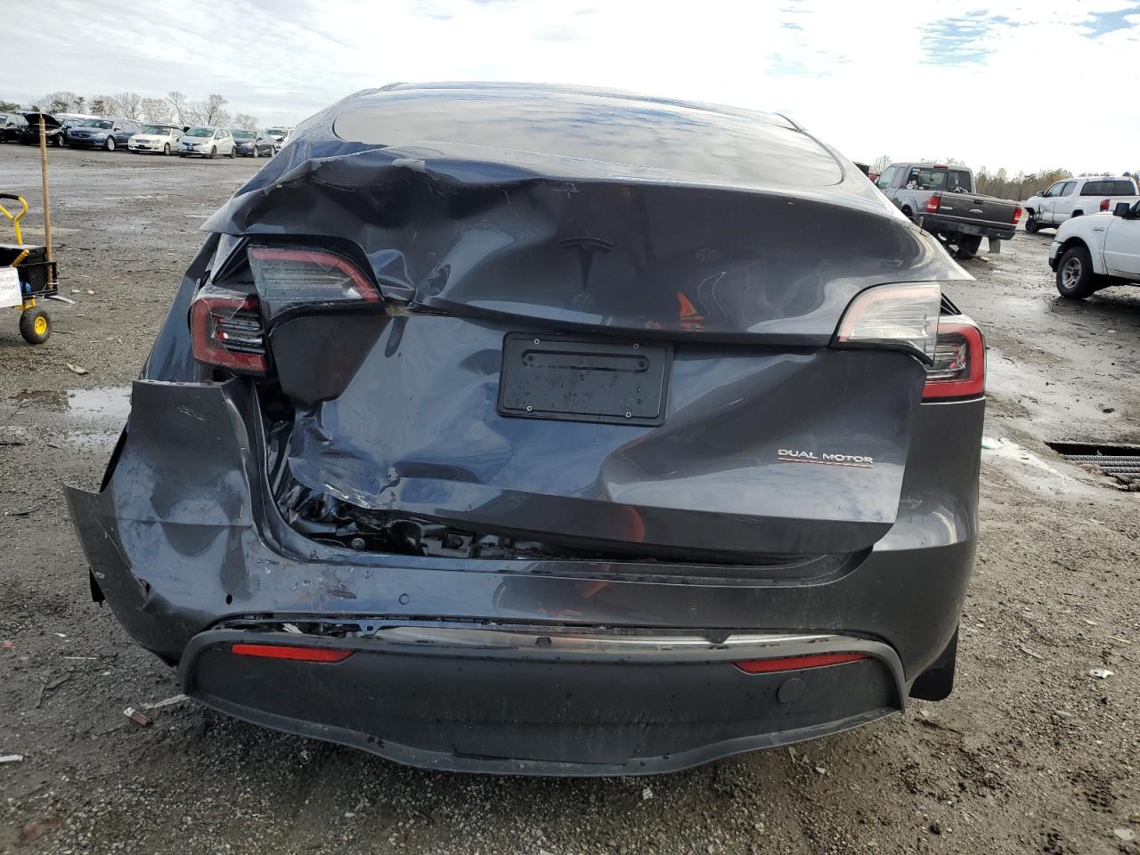 7SAYGDEF9NF521605 2022 Tesla Model Y