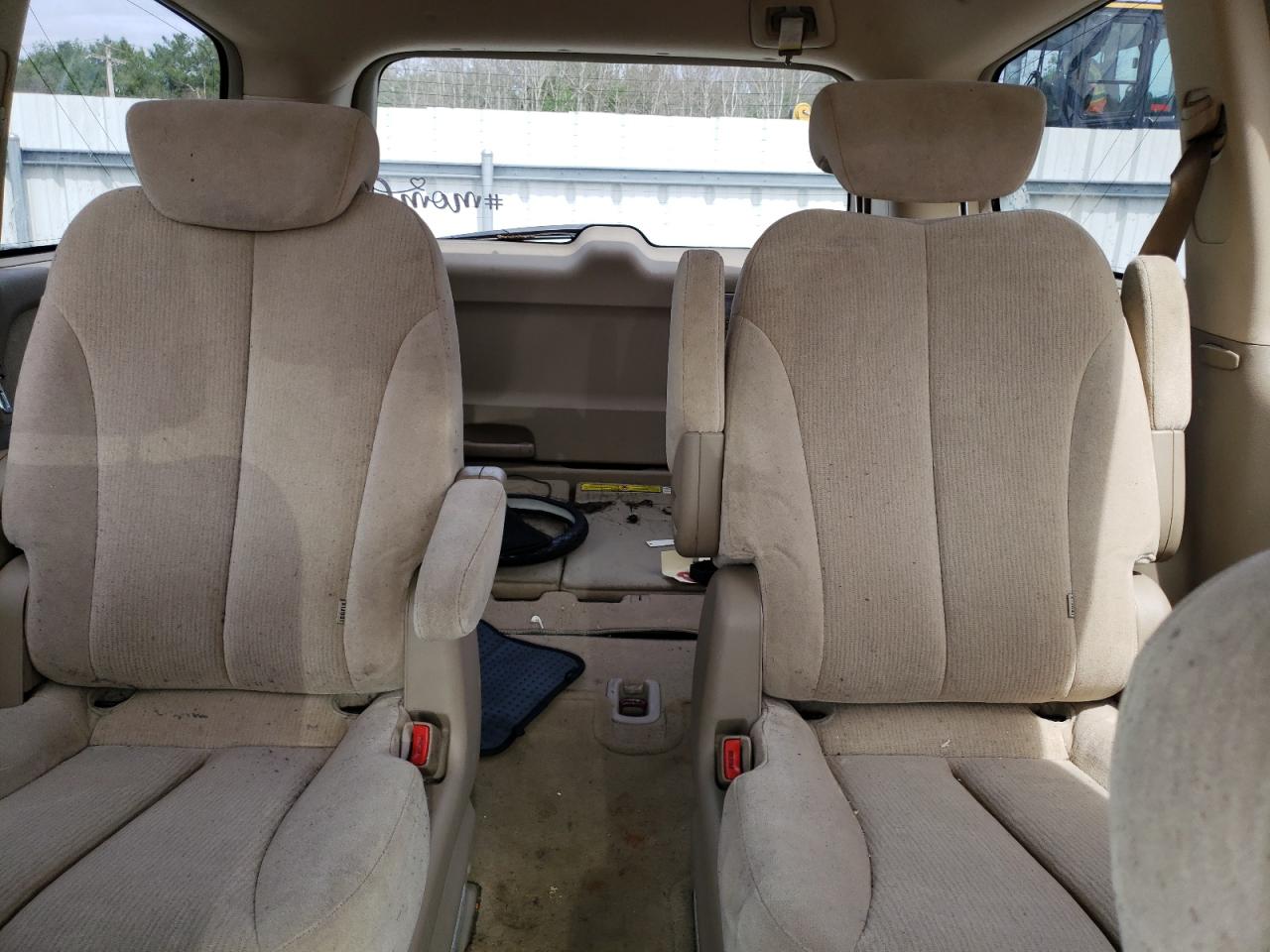 KNDMB233066077762 2006 Kia Sedona Ex