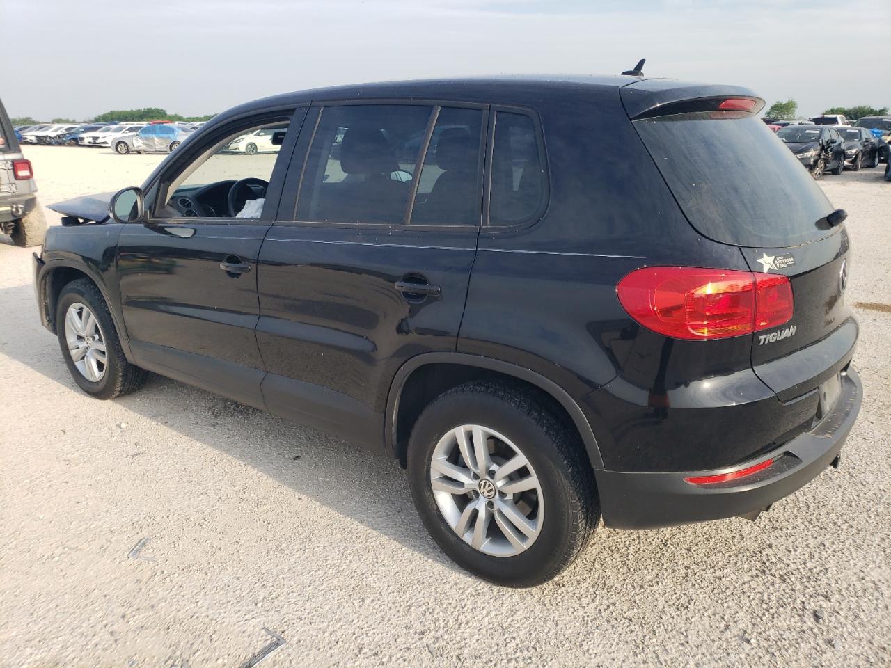 WVGAV3AX7EW608696 2014 Volkswagen Tiguan S